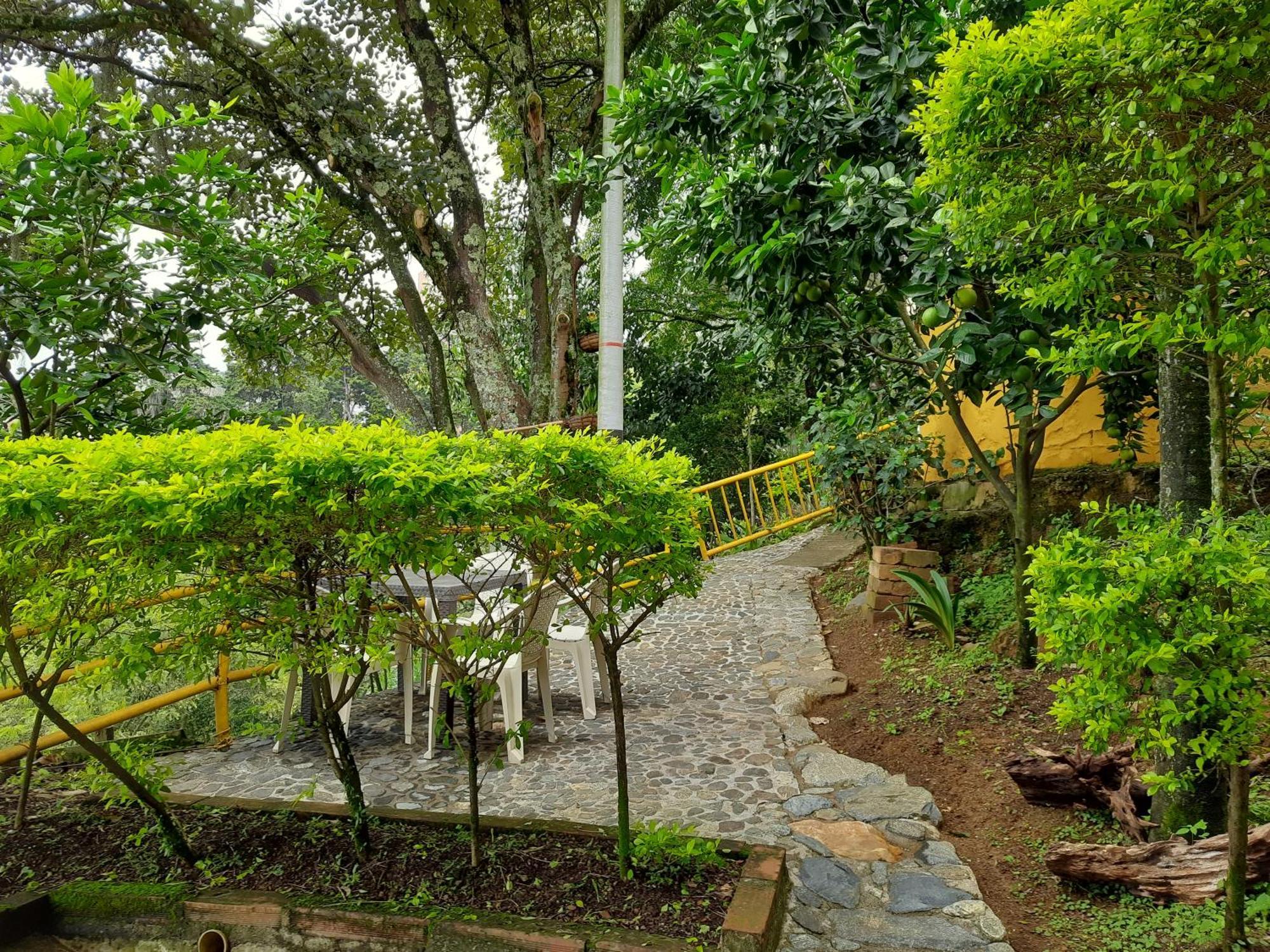 Apartamento Campestre Medellin Luaran gambar